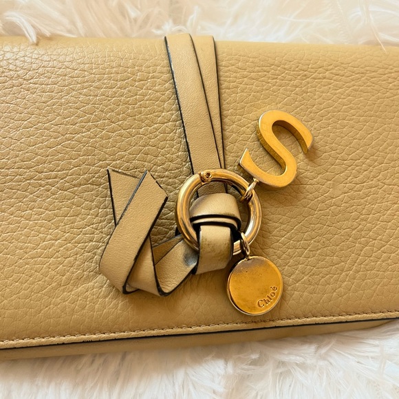 Chloe Authentic Wallet - Picture 2 of 16